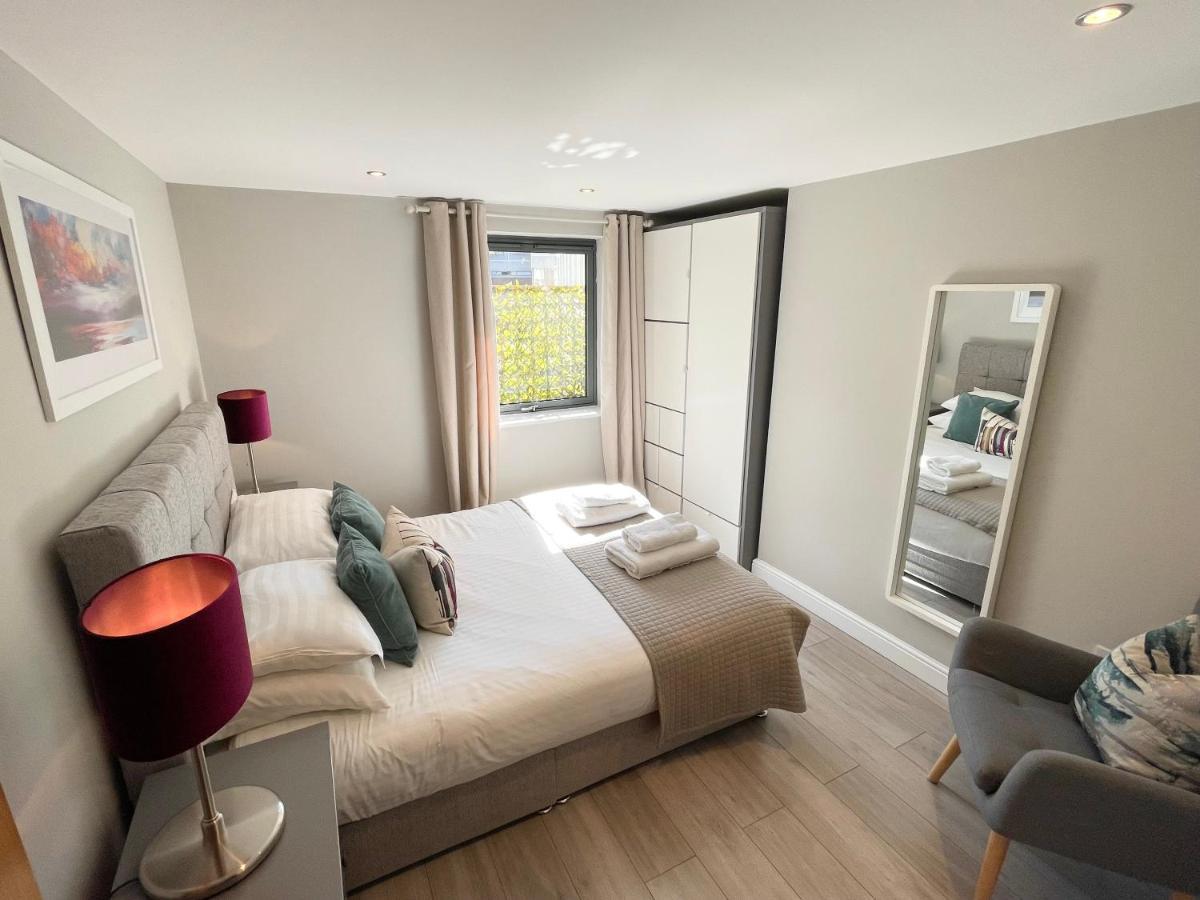 Urban Living'S - The Wesley Beautiful City Centre Apartment With Balcony Oxford Exterior foto